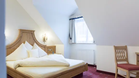 Standard Austrian twin