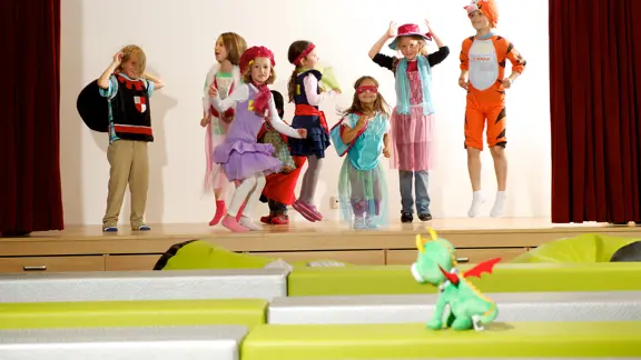 Alpenpark Resort Seefeld Kids Club Theatre Production