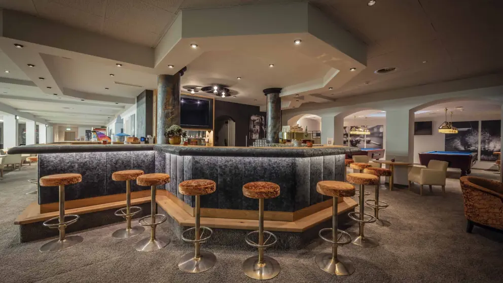 Alpenpark Resort Seefeld Davidjohansson Sports Pub Bar [8]