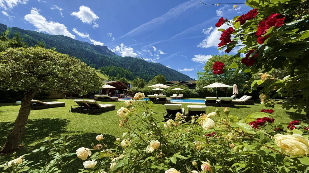 Alpenhotel Tirolerhof Neustift Summer Garden [6]