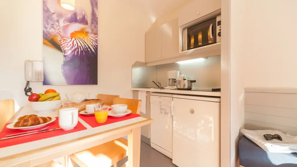 La Daille Apartments Val D'isere One Bedroom Apartment Kitchen [1]