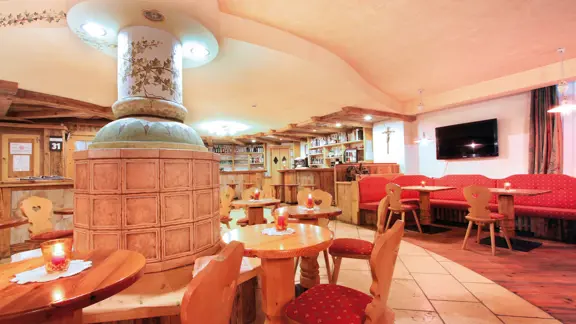 Inghams Italy Dolomites Canazei Hotel Bellevue Lounge