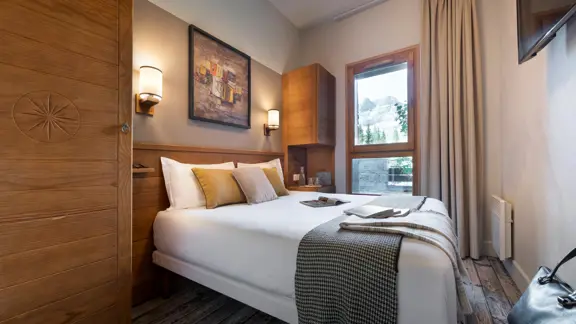 Two bedroom mountain view apartment 